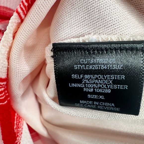 Red and White Womens Adjustable Strap Lined Romper Size XL - Picture 9 of 10